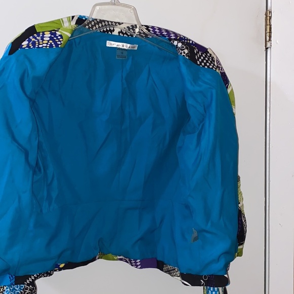 Beautiful blazer - Picture 6 of 8